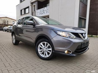 second-hand Nissan Qashqai 1.5 DCI NaviPanoramicCmrMasalierKeyLesGoStart StopDubluclimatronicParktronic !