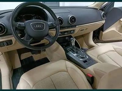 Visiniu Utilizat 2014 Audi A3 S-Line Berlinǎ | 13.300 EUR (Preț bun)