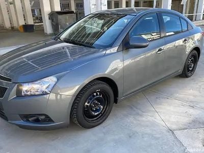 Second-hand Chevrolet Cruze 124 CP (91 kW) 2011 Culoaregri Berlinǎ