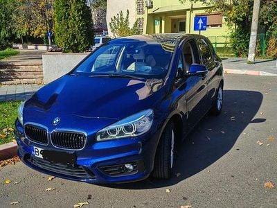 Second-hand BMW 220 Comfort Edition 190 CP (139 kW) 2016 Culoarealbastru Hatchback