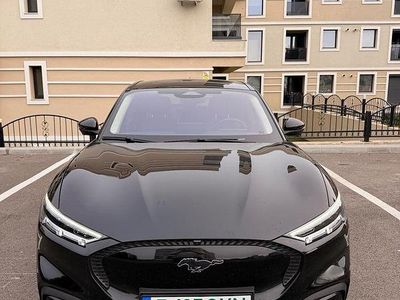 Culoarenegru Utilizat 2021 Ford Mustang Mach-E SUV | 29.999 EUR