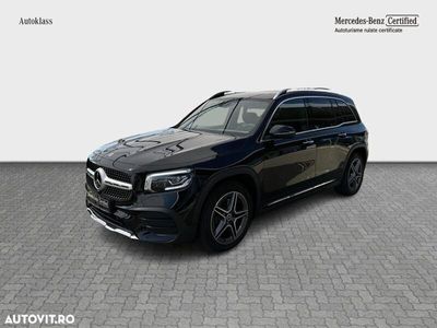 Mercedes GLB220