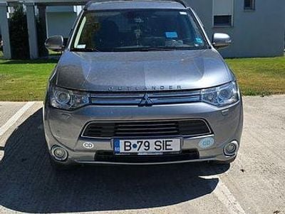 Mitsubishi Outlander P-HEV