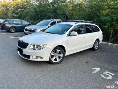 second-hand Skoda Superb 2.0 tdi 2011 alb