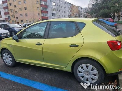 Verde Utilizat 2010 Seat Ibiza Hatchback | 19.990 EUR
