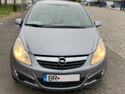 second-hand Opel Corsa + cauciucuri de iarna si vara - 11 000lei