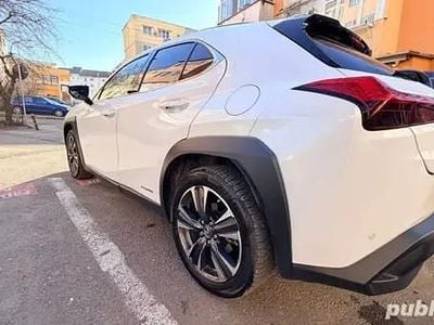 Second-hand Lexus UX 250h 185 CP (136 kW) 2021 SUV
