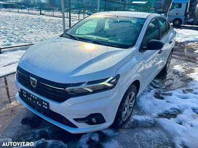 Second-hand Dacia Logan Essentiel 90 CP (66 kW) 2021 Culoarealb Berlinǎ