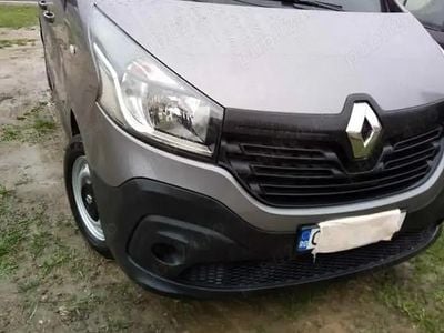 Gri Utilizat 2017 Renault Trafic Monovolum | 16.000 EUR (Scump)