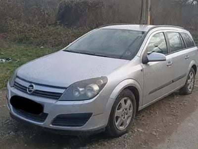 Gri Utilizat 2004 Opel Astra Break | 1.250 EUR (Preț OK)