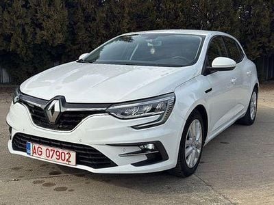 Second-hand Renault Mégane IV LIMITED 116 CP (85 kW) 2022 Culoarealb Hatchback