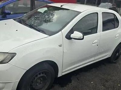 Alb Utilizat 2014 Dacia Logan Berlinǎ | 5.000 EUR (Preț OK)