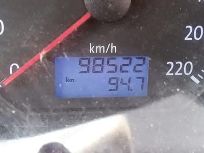 Gri Utilizat 2009 VW Polo Hatchback | 2.500 EUR (Preț OK)