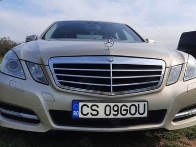 Second-hand Mercedes 220 180 CP (132 kW) 2011 Berlinǎ