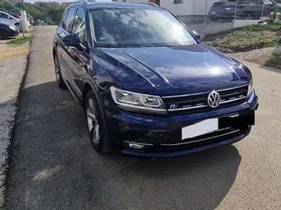 Second-hand VW Tiguan R-line 190 CP (139 kW) 2018 Albastru SUV