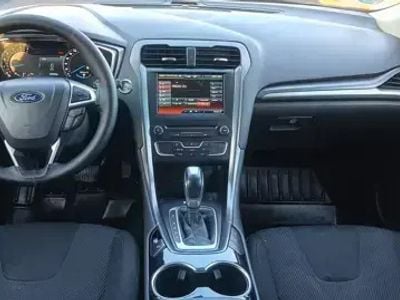 Second-hand Ford Mondeo 180 CP (132 kW) 2015 Albastru Break