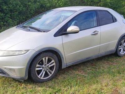 Second-hand Honda Civic 140 CP (102 kW) 2008 Hatchback