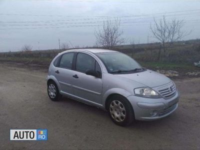 Second-hand Citroën C3 90 CP (66 kW) 2005 Argintiu Hatchback