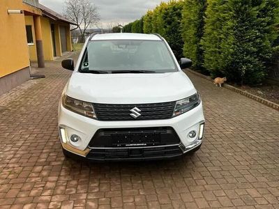 second-hand Suzuki Vitara 1.4 Boosterjet Hybrid Club