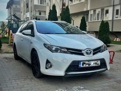 Toyota Auris Hybrid