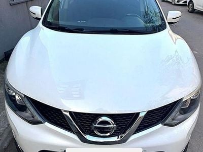 Second-hand Nissan Qashqai Acenta 115 CP (84 kW) 2015 Culoarealb SUV