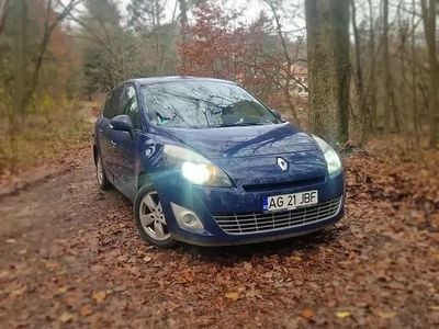Culoarealbastru Utilizat 2010 Renault Grand Scénic III Monovolum | 2.300 EUR (Super Preț)