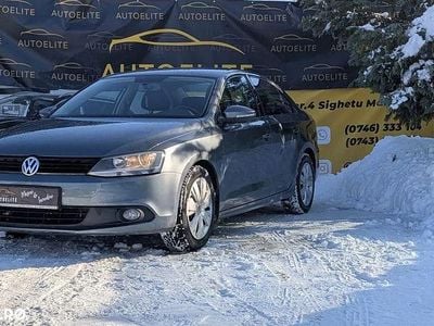 Second-hand VW Jetta Trendline 105 CP (77 kW) 2011 Culoaregri Berlinǎ