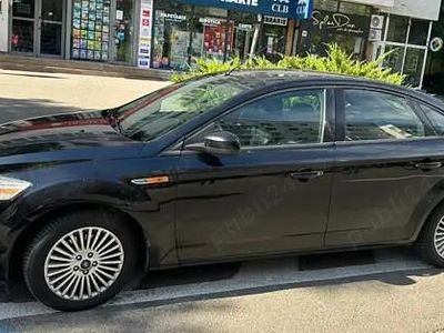 Utilizat 2008 Ford Mondeo Berlinǎ | 2.200 EUR