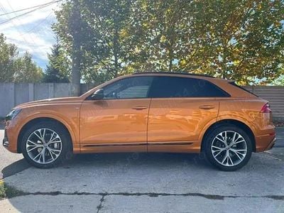 Second-hand Audi Q8 286 CP (210 kW) 2019 Portocaliu SUV