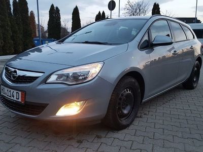 Second-hand Opel Astra 125 CP (91 kW) 2011 Gri Break