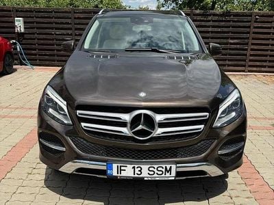 Culoaremaro Second-hand 2015 Mercedes GLE350 SUV | 24.500 EUR (Super Preț)