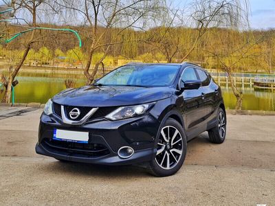 second-hand Nissan Qashqai 2015 FULL,Benzina,Automat!Panorama,Camere