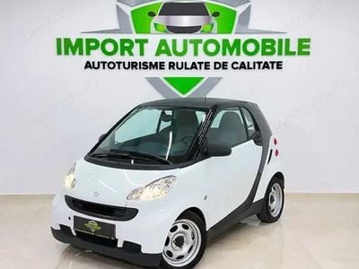 Utilizat 2011 Smart ForTwo Coupé Hatchback | 3.999 EUR