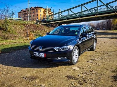 Culoarenegru Utilizat 2015 VW Passat Comfortline Break | 12.000 EUR (Preț bun)