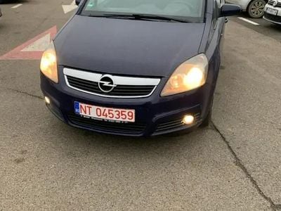 Albastru Utilizat 2006 Opel Zafira Monovolum | 2.650 EUR