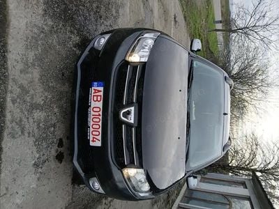 Negru Utilizat 2014 Dacia Logan Break | 4.000 EUR (Preț bun)