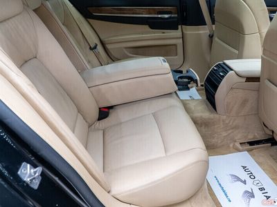 BMW 730