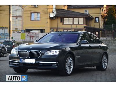 Second-hand BMW 750 Comfort Edition 380 CP (279 kW) 2015 Negru Berlinǎ