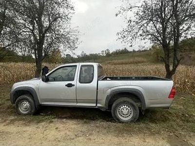 Second-hand Isuzu D-Max 140 CP (102 kW) 2011 Pickup