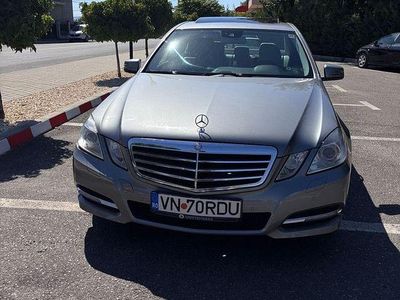 Mercedes E220