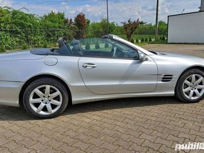 Utilizat 2003 Mercedes 500 | 14.000 EUR