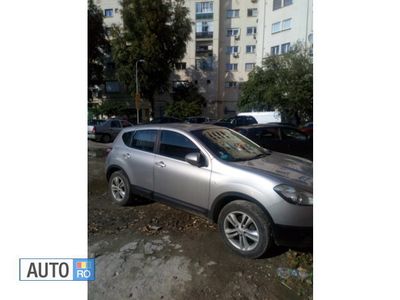 Second-hand Nissan Qashqai 140 CP (102 kW) 2013 Gri SUV