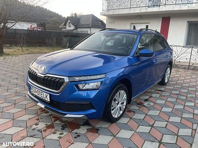 Culoarealbastru Utilizat 2020 Skoda Kamiq Style SUV | 17.200 EUR (Puțin scump)