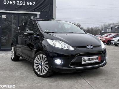 Second-hand Ford Fiesta Style 90 CP (66 kW) 2012 Culoarenegru Hatchback