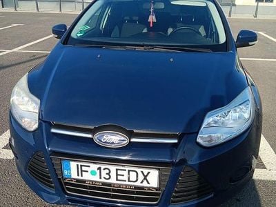 Culoarealbastru Utilizat 2012 Ford Focus Trend Hatchback | 4.500 EUR (Preț bun)