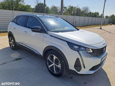 Culoarealb Utilizat 2022 Peugeot 3008 GT SUV | 22.990 EUR (Puțin scump)