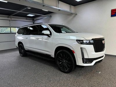 Second-hand Cadillac Escalade 426 CP (313 kW) 2022 SUV