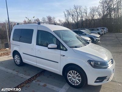 Second-hand VW Caddy 75 CP (55 kW) 2017 Culoarealb Monovolum