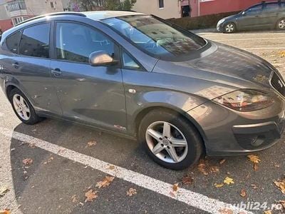 Gri Utilizat 2012 Seat Altea XL Monovolum | 4.000 EUR (Preț OK)