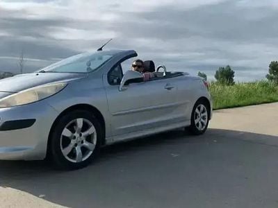 Utilizat 2008 Peugeot 207 | 2.000 EUR